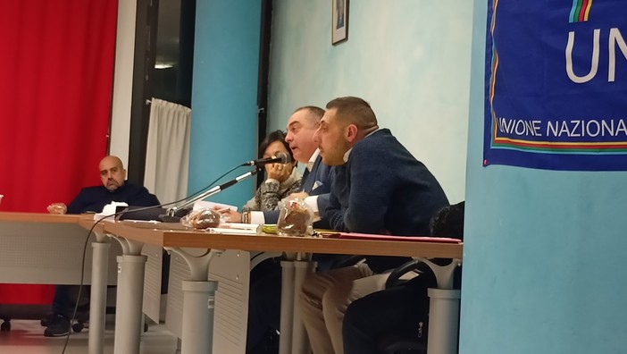 Vallecrosia, capannone deposito in via Roma: pratica accolta in consiglio comunale Vallecrosia, capannone deposito in via Roma: pratica accolta in consiglio comunale