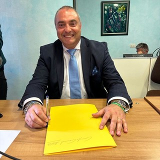 Ultimo consiglio comunale a Vallecrosia, Fabio Perri: "Questa amministrazione ha provato a limitare e delegittimare il mio ruolo di consigliere" Ultimo consiglio comunale a Vallecrosia, Fabio Perri: "Questa amministrazione ha provato a limitare e delegittimare il mio ruolo di consigliere"