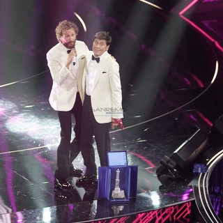 Jovanotti con Gianni Morandi al Festival 2022