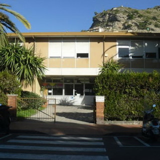 Ventimiglia: verso un futuro di successo con la formazione per la Sanità e i Servizi Sociali all’Istituto Fermi Polo Montale Ventimiglia: verso un futuro di successo con la formazione per la Sanità e i Servizi Sociali all’Istituto Fermi Polo Montale