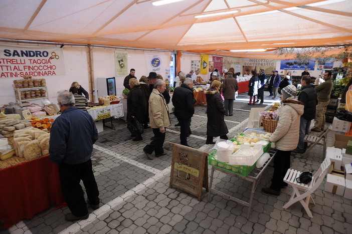 San Bartolomeo al Mare: tutto pronto per ospitare la tradizionale 'Fiera della Candelora'