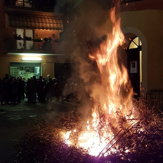 Imperia: domani torna l'appuntamento con la 'Festa di Santa Lucia', Santa Messa e poi le frittelle in piazza