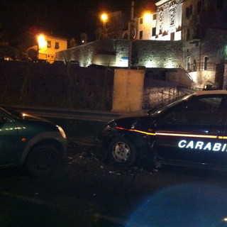 Auto si ribalta e finisce contro un muro a San Biagio: ferito un 44enne