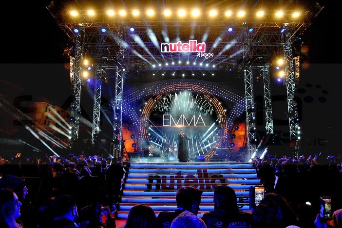 Il palco in piazza Colombo durante il Festival di Sanremo 2020