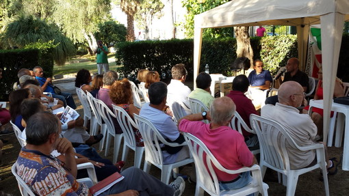 Bordighera: inaugurata ai Giardini Lowe l'appuntamento con la 'Festa Democratica' che andrà avanti fino a domenica Bordighera: inaugurata ai Giardini Lowe l'appuntamento con la 'Festa Democratica' che andrà avanti fino a domenica