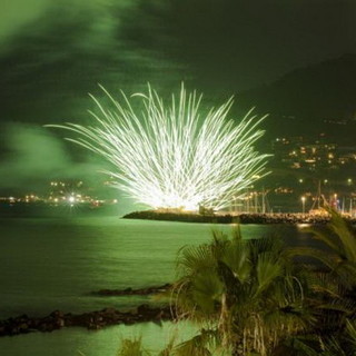 Diano Maria: in occasione dei festeggiamenti patronali sabato notte con i fuochi