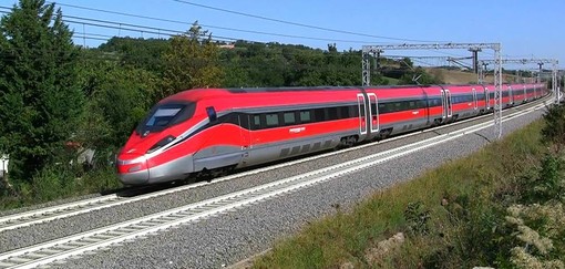 Da domenica prossima al via l’orario estivo di Trenitalia. Il Frecciarossa 1000 arriva in Liguria, 80mila posti offerti sui treni regionali