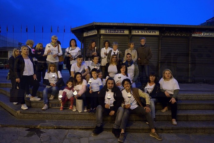 Sanremo: una cinquantina di persone ieri sera alla fiaccolata per Marco Vannini (Foto)