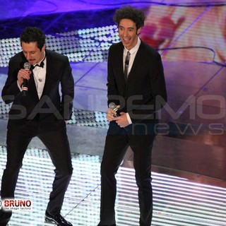 Festival:  'Ti sputtanerò', con Luca e Paolo va in scena l'attualità (il testo completo)