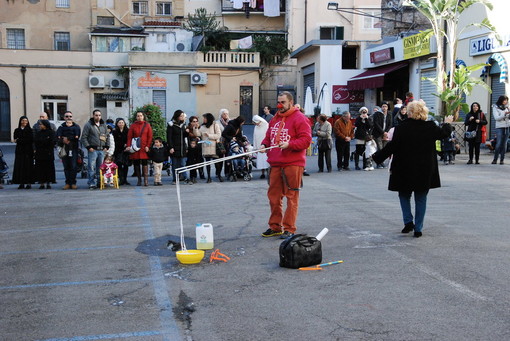 Sanremo: centinaia di bambini stamattina al Flash Mob per chiedere una nuova Legge per i bambini da 0 a 6 anni