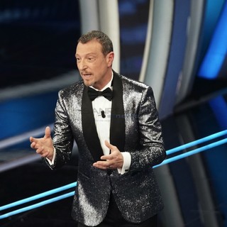 Festival di Sanremo: al Comune il 5% dei biglietti omaggio in meno, piu’ disponibilità per gli alberghi Festival di Sanremo: al Comune il 5% dei biglietti omaggio in meno, piu’ disponibilità per gli alberghi