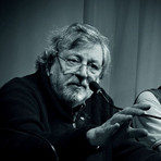 Sanremo ricorda Francesco Guccini: addio al grande cantautore e protagonista del Premio Tenco Sanremo ricorda Francesco Guccini: addio al grande cantautore e protagonista del Premio Tenco