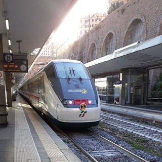 Treni: anche a Ponente i convogli “Frecciabianca” sugli Intercity per Milano