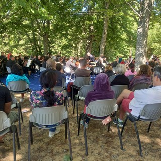 Sanremo: prato di San Romolo 'invaso' per il Festival dei boschi, circa 800 persone in due giorni (Foto) Sanremo: prato di San Romolo 'invaso' per il Festival dei boschi, circa 800 persone in due giorni (Foto)
