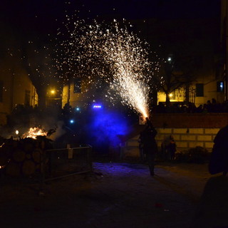 Taggia: ordinanza di divieto all'accensione di fuochi pirotecnici e vendita di alcolici per sabato prossimo Taggia: ordinanza di divieto all'accensione di fuochi pirotecnici e vendita di alcolici per sabato prossimo