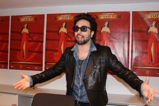 #sanremo 2014: Francesco Sarcina ed il brano dedicato al figlio ma anche un momento 'selfie'