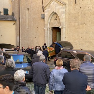 Sanremo: alla concattedrale di San Siro l'ultimo saluto allo storico cameraman Rudy Peila