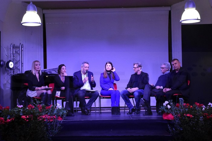 Buona la prima per il Festival di Musica Cristiana al teatro della Federazione Operaia Buona la prima per il Festival di Musica Cristiana al teatro della Federazione Operaia