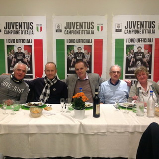 Grande successo della festa, organizzata dallo Juventus Club Sanremo Doc per il 31° scudetto della Juve Grande successo della festa, organizzata dallo Juventus Club Sanremo Doc per il 31° scudetto della Juve