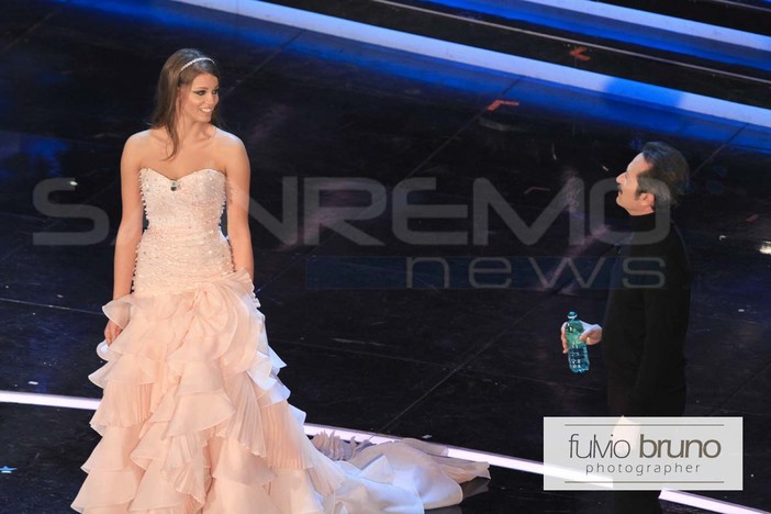 Festival Sanremo 2012: prima del risultato del televoto suonano The Cramberries Festival Sanremo 2012: prima del risultato del televoto suonano The Cramberries