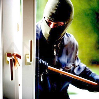 Imperia: ancora una serie di furti negli appartamenti e nelle villette dell'entroterra, indagini della Polizia