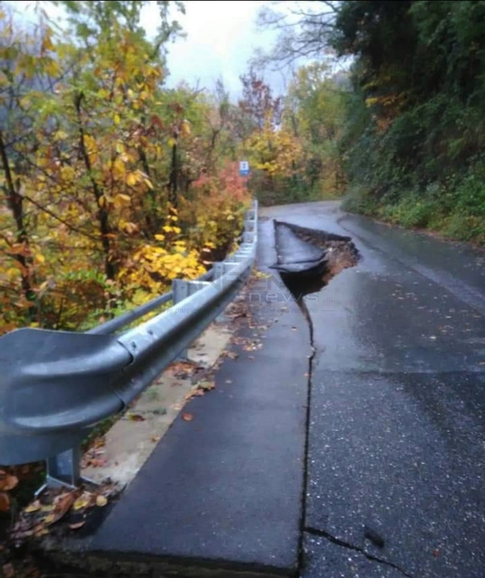 La strada ha ceduto sulla SP 65