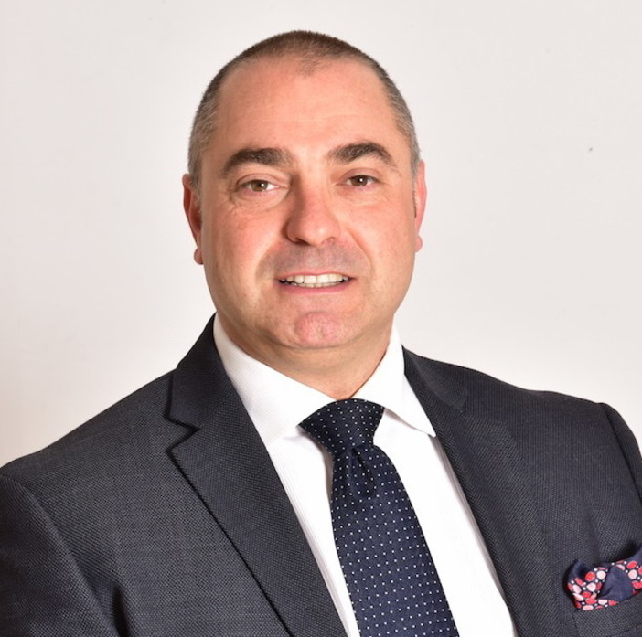 Vallecrosia, si dimette il presidente del consiglio comunale Sandrino Anastasio: subentra Fabio Perri Vallecrosia, si dimette il presidente del consiglio comunale Sandrino Anastasio: subentra Fabio Perri