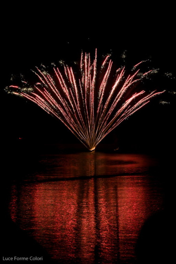 Sanremo: apertura di un locale e fuochi d'artificio, la risposta di un nostro lettore Sanremo: apertura di un locale e fuochi d'artificio, la risposta di un nostro lettore