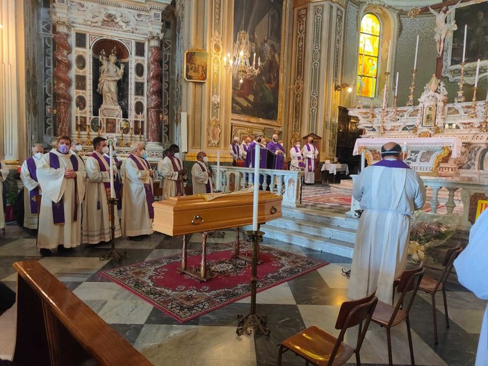 I funerali di don Bayeya