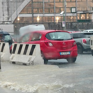 Stato di allerta per il maltempo: anche in Costa Azzurra diramato il livello arancione