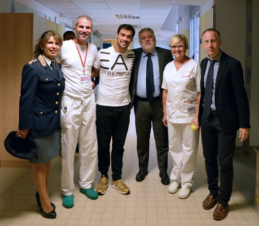 Il tennista armese Fabio Fognini ha inaugurato ‘Regolandia’: poliziotti e personale sanitario insieme ai grandi dello sport (Foto) Il tennista armese Fabio Fognini ha inaugurato ‘Regolandia’: poliziotti e personale sanitario insieme ai grandi dello sport (Foto)