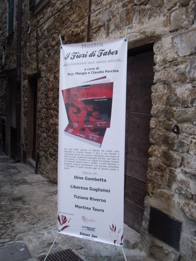 Apricale: grande sucesso per il via alla mostra di 'Faber'