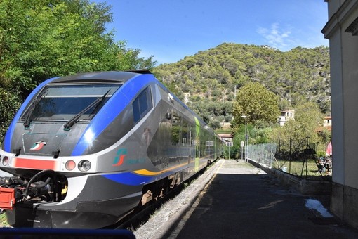 Trenitalia, modifiche alla circolazione sulla linea Ventimiglia-Cuneo-Fossano Trenitalia, modifiche alla circolazione sulla linea Ventimiglia-Cuneo-Fossano