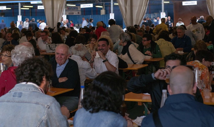 Imperia: terminata con un grande successo di pubblico la 36a edizione della 'Festa di San Giovanni - Ineja 2016' Imperia: terminata con un grande successo di pubblico la 36a edizione della 'Festa di San Giovanni - Ineja 2016'