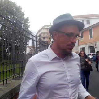 Imperia: Felix Croft arrivato in tribunale, la sentenza nel pomeriggio "Sono tranquillo ma anche un po' stressato" (Foto e Video)