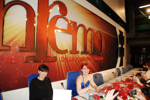 Sanremo: sarà un Festival 2013 in tema di 'Spending Review', prenotazioni in calo del 30/35% Sanremo: sarà un Festival 2013 in tema di 'Spending Review', prenotazioni in calo del 30/35%