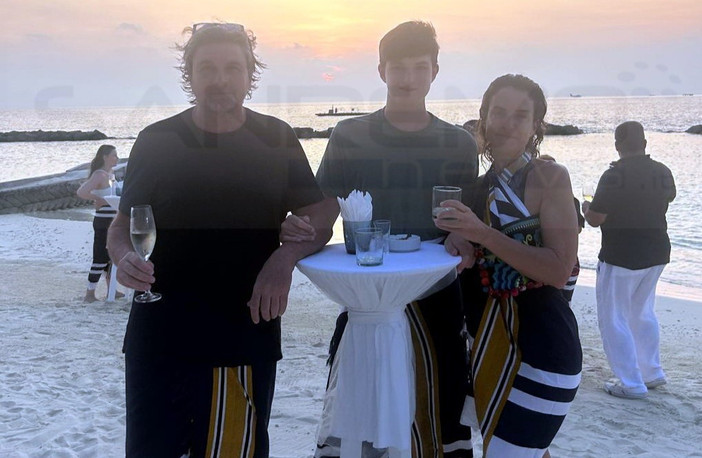 La famiglia Aglione in un momento spensierato durante la vacanza