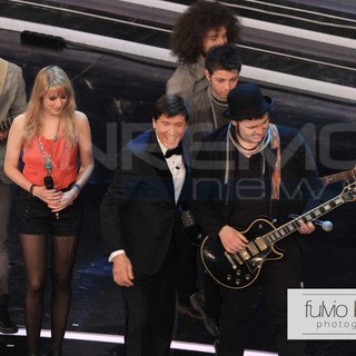 Festival Sanremo: è il gruppo ‘Iohosemprevoglia’ a passare il turno nella sfida contro Celeste Gaia