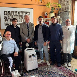 Apricale: il Rotary Club Sanremo ha donato un concentratore d'ossigeno alla Rsa 'Anselmo Pisano' Apricale: il Rotary Club Sanremo ha donato un concentratore d'ossigeno alla Rsa 'Anselmo Pisano'