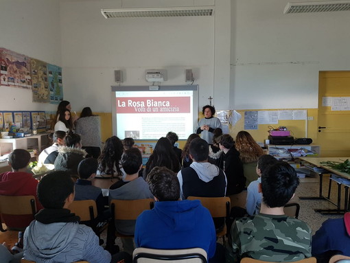 Sanremo: celebrazione della Giornata della Memoria alla scuola media di Coldirodi