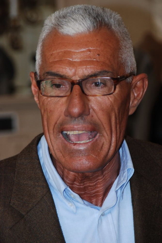 Sanremo: l'Assessore Bellini chiede ad Area 24 una piazzola per elicotteri ma anche aree per cani Sanremo: l'Assessore Bellini chiede ad Area 24 una piazzola per elicotteri ma anche aree per cani