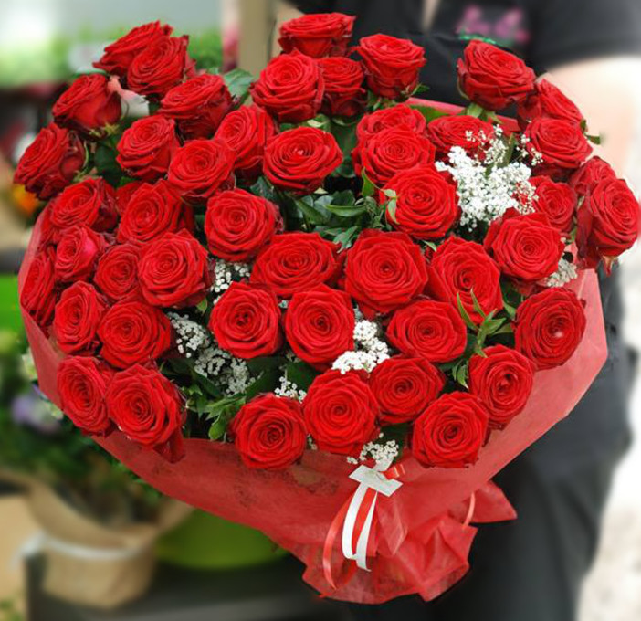 Su San Valentino l'effetto Festival di Sanremo: un italiano su tre regalerà fiori...ma attenzione agli errori Su San Valentino l'effetto Festival di Sanremo: un italiano su tre regalerà fiori...ma attenzione agli errori