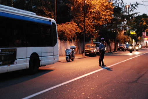 Sanremo: un fulmine colpisce la linea del filobus in corso Matuzia, per fortuna nessun danno grave Sanremo: un fulmine colpisce la linea del filobus in corso Matuzia, per fortuna nessun danno grave