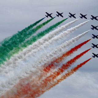 Oggi è la Festa della Repubblica: ma cosa si celebra il 2 giugno? Oggi cerimonie in tutta Italia Oggi è la Festa della Repubblica: ma cosa si celebra il 2 giugno? Oggi cerimonie in tutta Italia