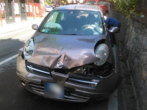 Imperia: scontro frontale sul Capo Berta tra un'auto ed un furgone, per fortuna solo due feriti lievi