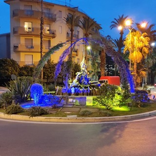 La fontana illuminata con i colori della bandiera ucraina