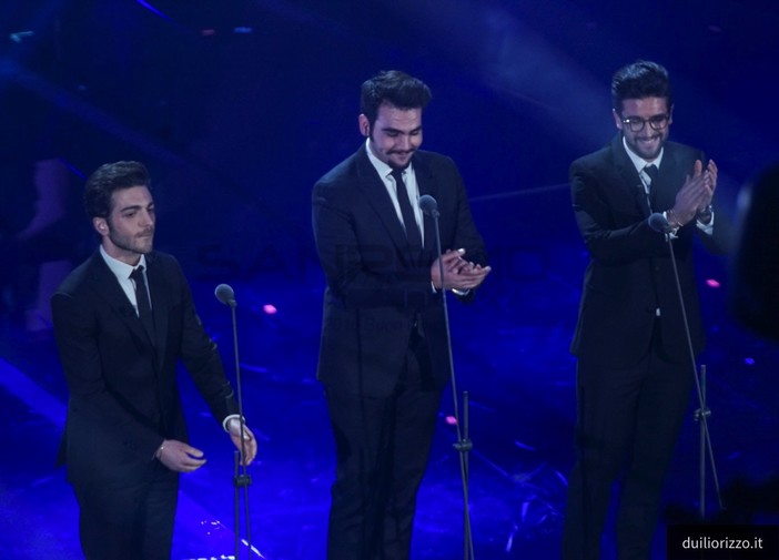 Il Volo omaggia Sergio Endrigo a #Sanremo2018 Il Volo omaggia Sergio Endrigo a #Sanremo2018