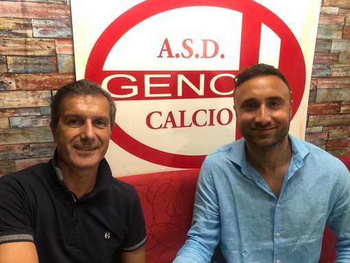 Il vice presidente della Genova Calcio Rodolfo Chiriaco con il centrocampista Francesco Maisano (foto ASD Genova Calcio)