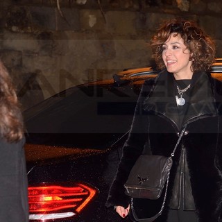 #Festival2017: Carlo Conti ieri al Byblos e Maria De Filippi all'uscita dalle prove di oggi negli scatti di Tonino Bonomo #Festival2017: Carlo Conti ieri al Byblos e Maria De Filippi all'uscita dalle prove di oggi negli scatti di Tonino Bonomo