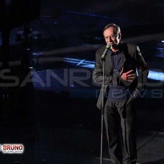 Festival: dopo la seconda serata si accorcia la distanza dalla vetta tra Emma e Vecchioni Festival: dopo la seconda serata si accorcia la distanza dalla vetta tra Emma e Vecchioni